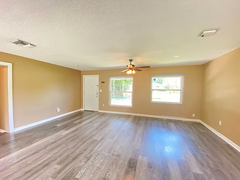 908 Teatro Ct — Photo 3