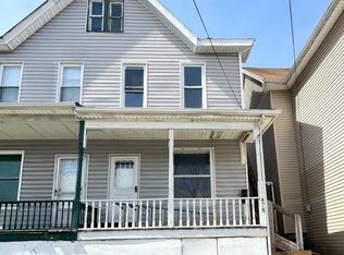 478 N 1st St, Lehighton, PA 18235