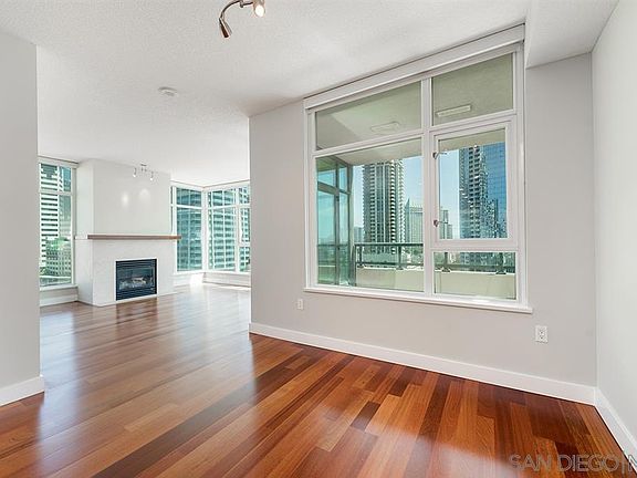 5th image of 1199 Pacific Hwy #1204