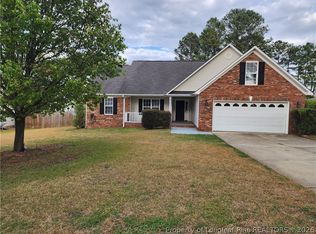 136 Cross Creek Dr, Raeford, NC 28376