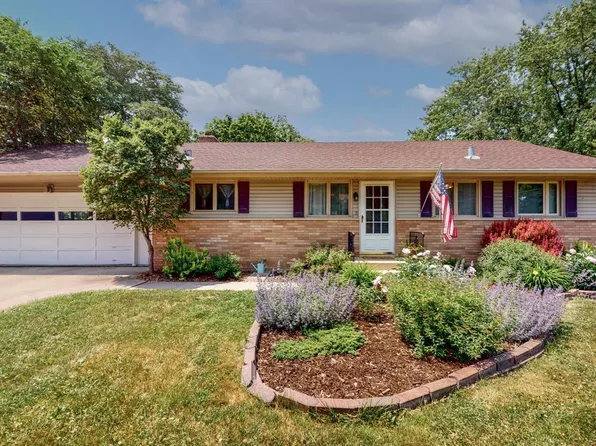 604 23rd St NE, Rochester, MN 55906