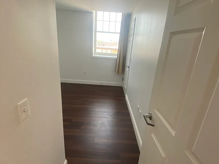 3100 Bergenline Ave #402 — Photo 10