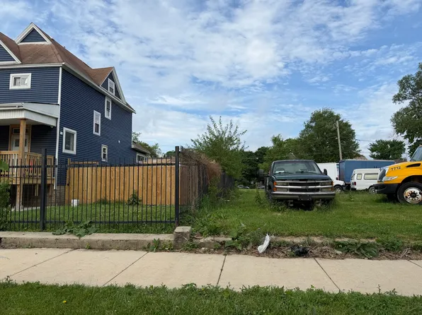 6928 S Bishop St, Chicago, IL 60636