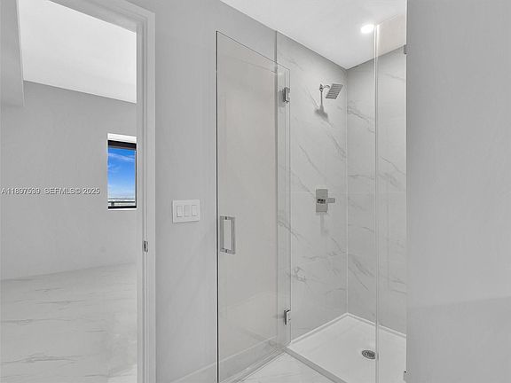 2nd image of 700 NE 24th St #3304