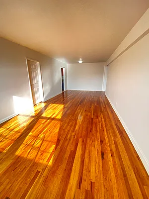 Sold by Winzone Realty Inc | media 4