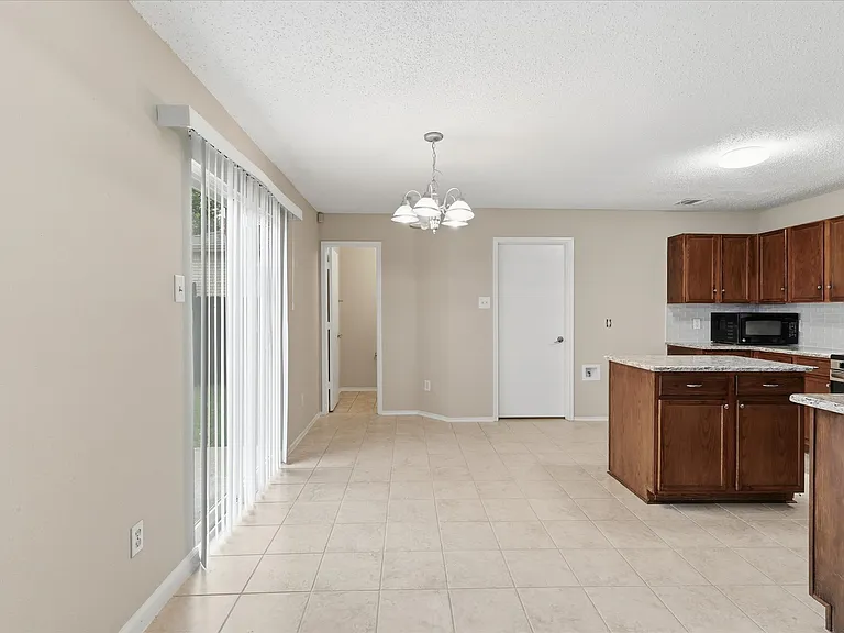 2308 Shadabury Dr — Photo 16