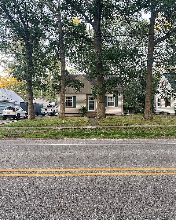 1st image of 3512 McCracken St
