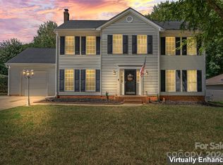 12621 Cedar Fall Dr, Huntersville, NC 28078