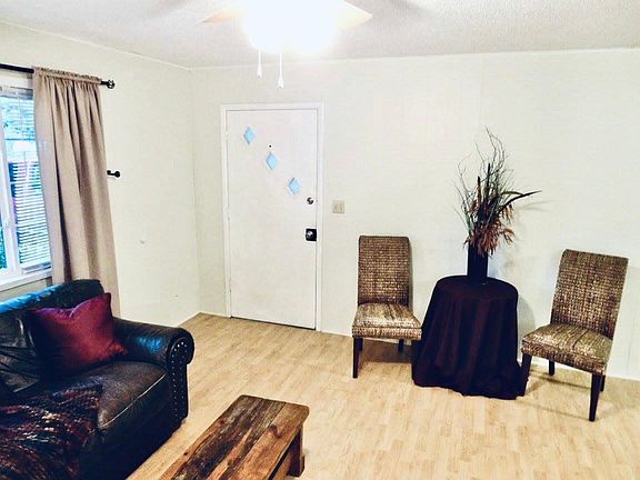 3rd image of 642 W 13th St #642