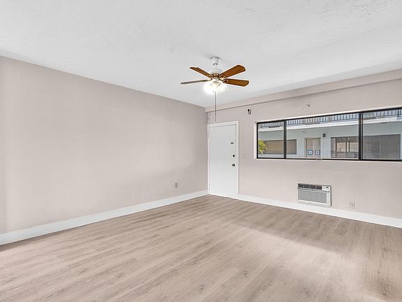 4th image of 1165 Marseille Dr #20