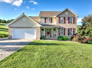 8008 Campbells Point Rd, Corryton, TN 37721