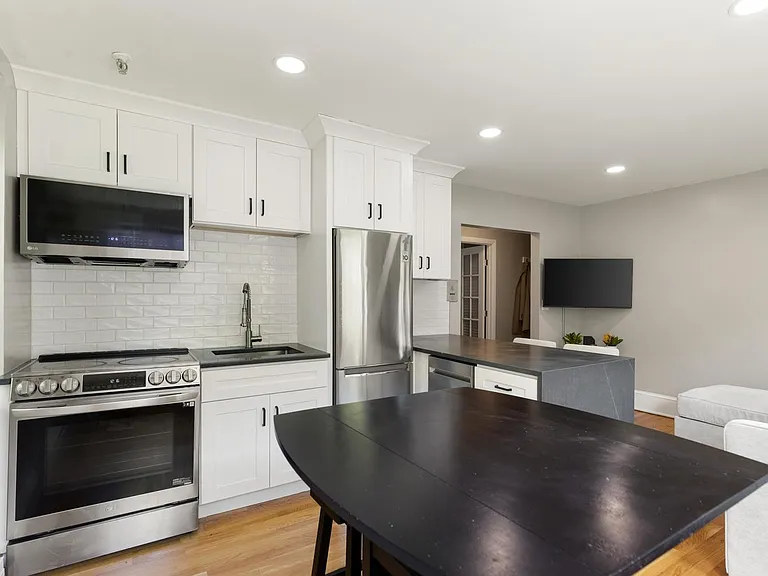 56 Prince St #11 — Photo 3