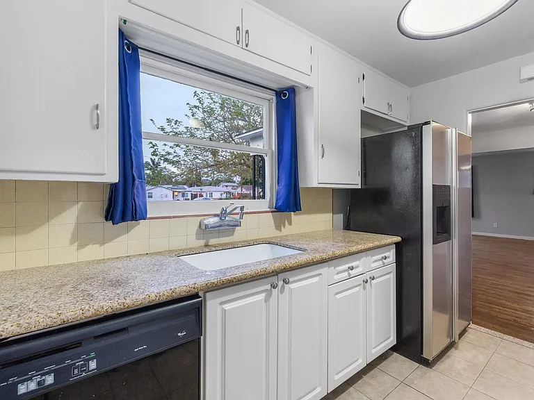 514 Prescott Ave — Photo 8