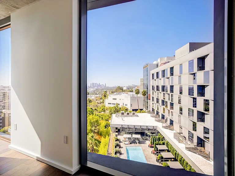 AKA West Hollywood Apartment Residences — Photo 9
