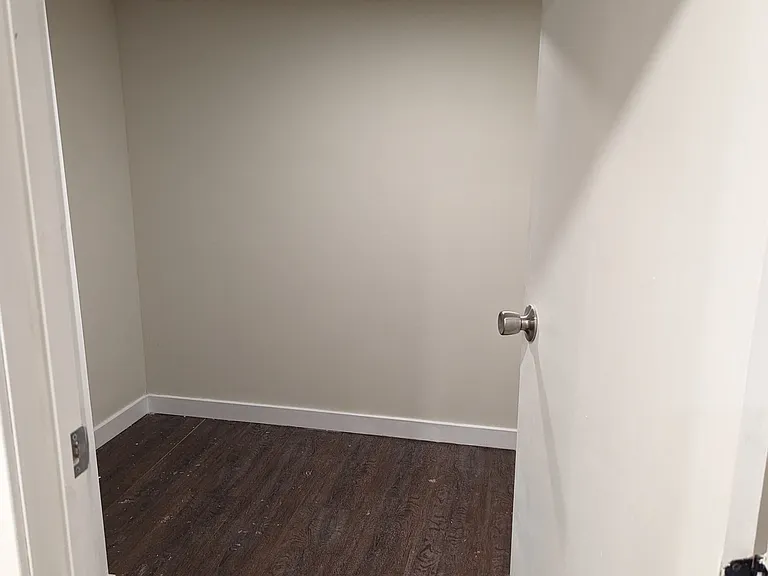 100 Westgate Ave #BASEMENT — Photo 12