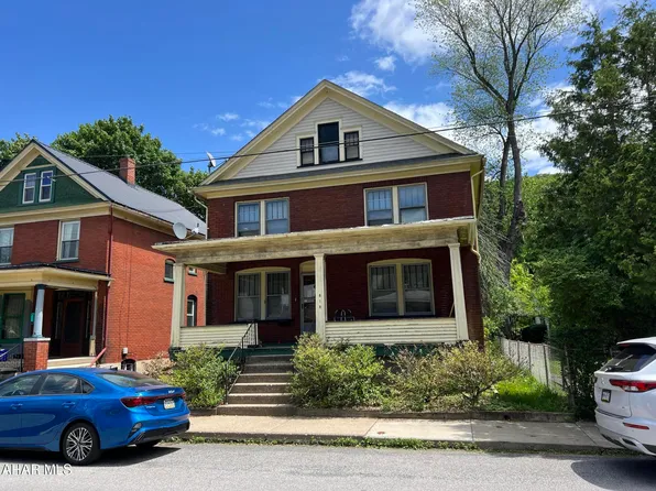 818 Park Ave, Tyrone, PA 16686