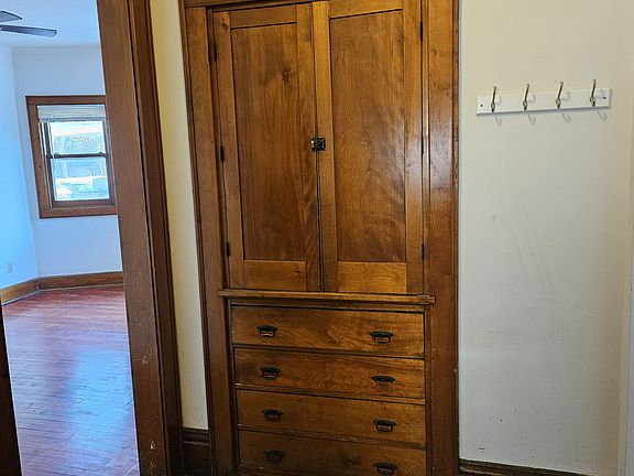 3rd image of 2565 N Frederick Ave #2565
