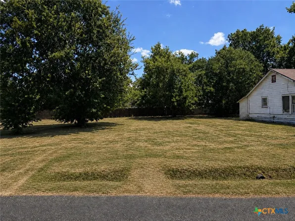 602 Meyer St, Victoria, TX 77901