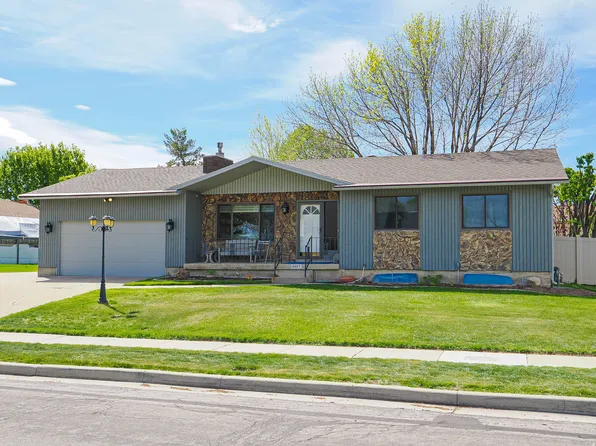 2887 W Tivoli Ln, Salt Lake City, UT 84129