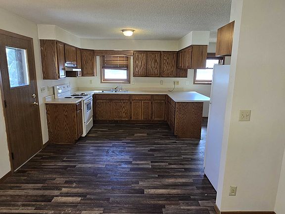 2nd image of 202 7th Ave S #89