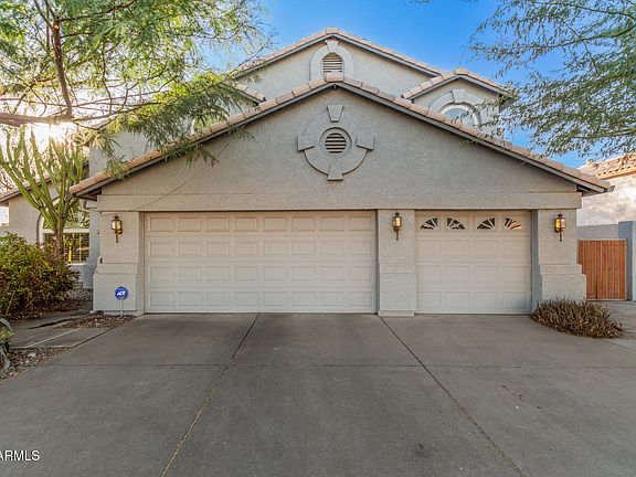 2nd image of 808 N WILLIAMS Circle