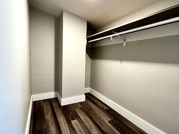 4th image of 877 N 26th St #37