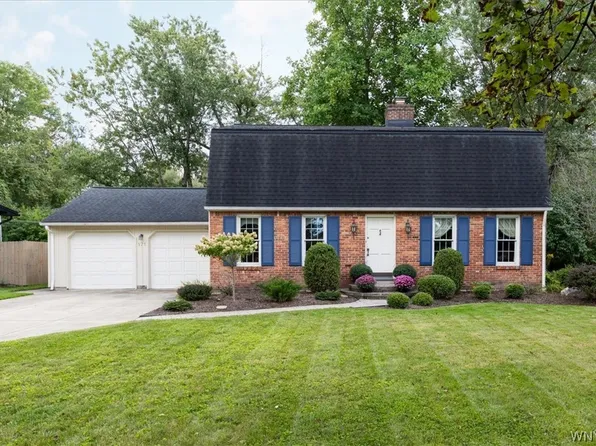 171 Halwill Dr, Amherst, NY 14226