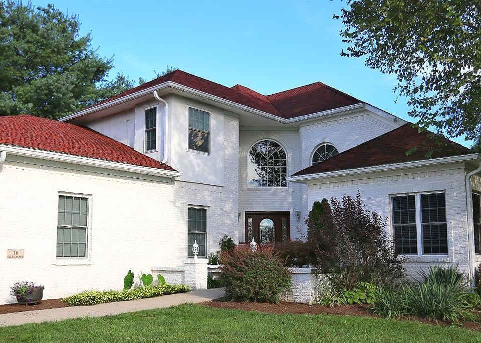 1st image of 16 Glencove St