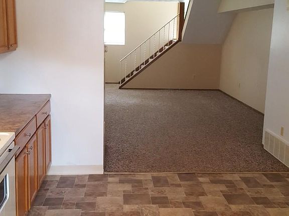 2nd image of 946 N Highland Ave