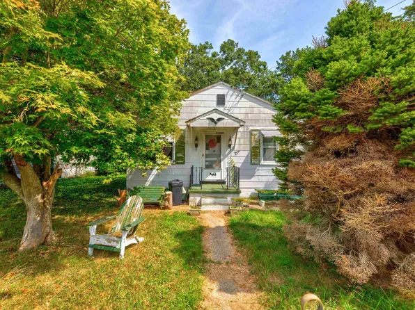 25 Cloverdale Ave, Villas, NJ 08251