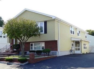 90 Stark Ave, Revere, MA 02151