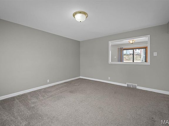 4th image of 10809 Platte Dr