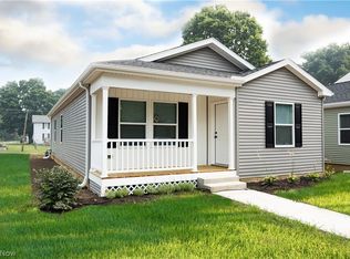 156 E Channel St, Newark, OH 43055