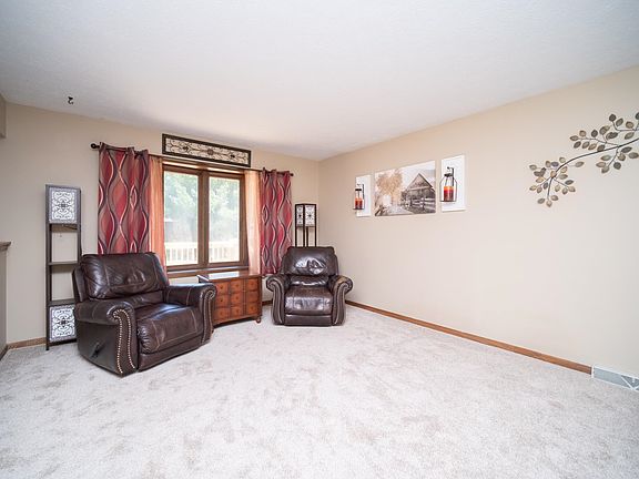 5th image of 1781 Bracknel Blvd