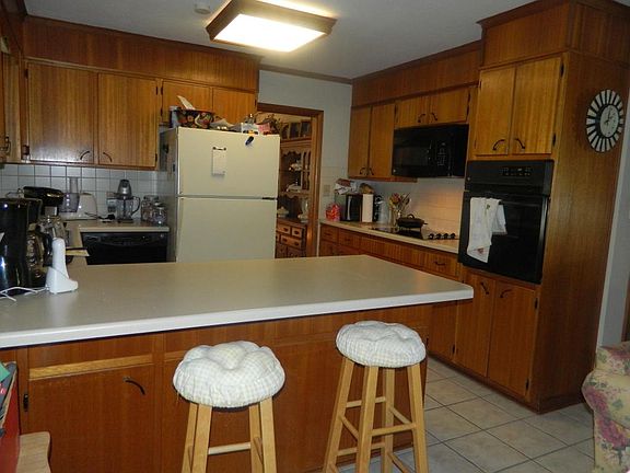 5th image of 1000 Buckthorn Dr