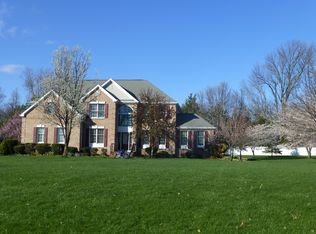 2 Delaware Rd, Whitehouse Station, NJ 08889