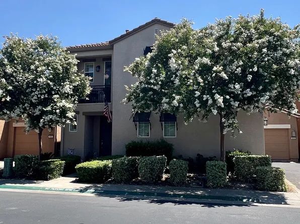 4918 Ocean Ln, Elk Grove, CA 95757