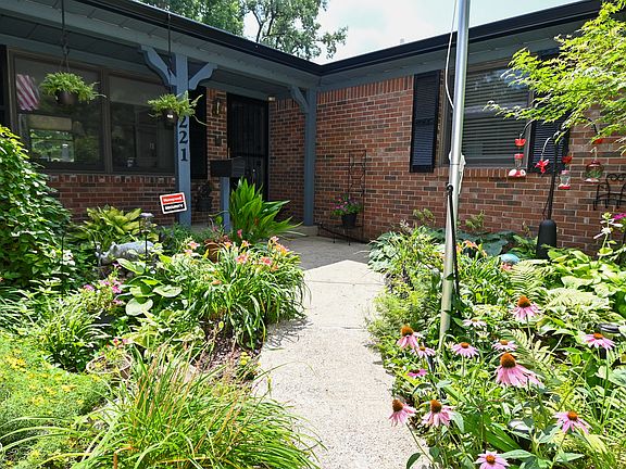 2nd image of 6221 Burlington Ave