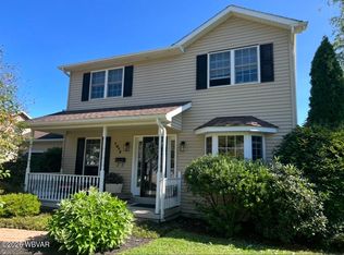 1015 Clifton Dr, Bloomsburg, PA 17815