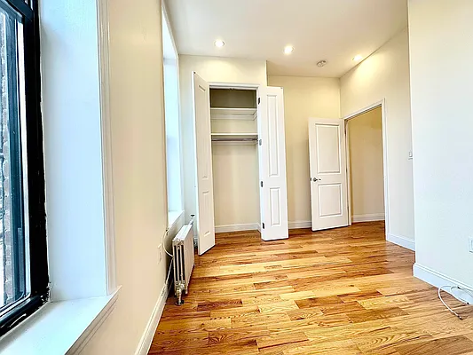 Rented by EXR | media 8