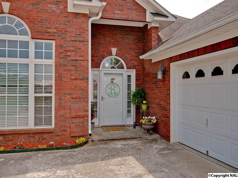 1st image of 141 Danika Dr