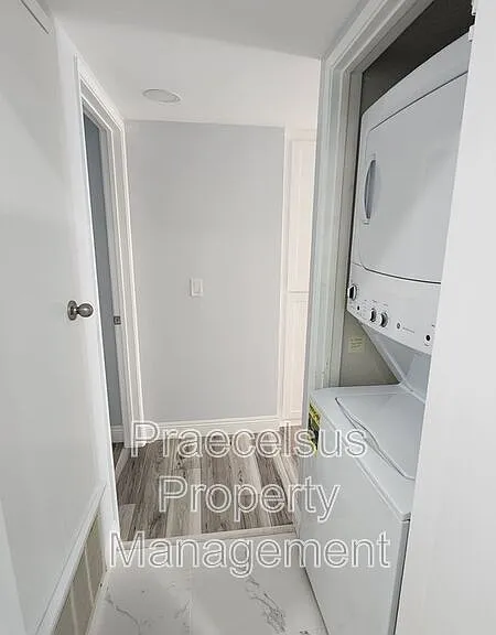 2047 Lakeridge Cir #104 — Photo 21