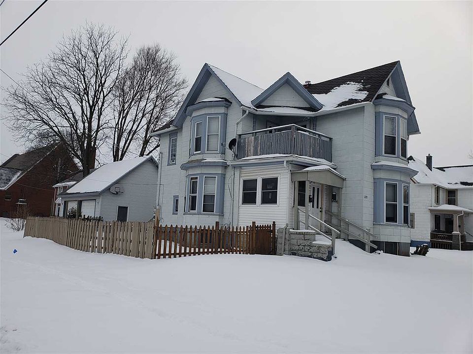 1st image of 1239 16th Ave