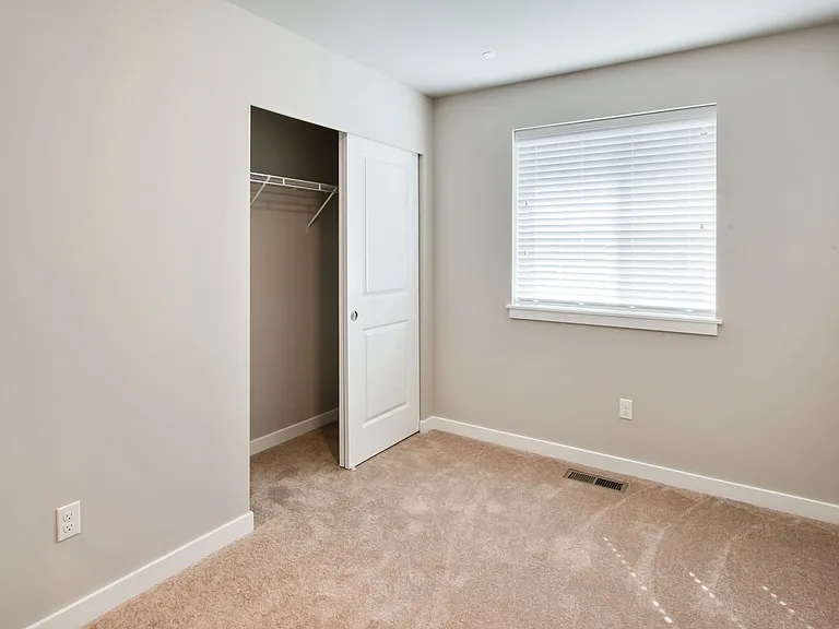 8427 63rd St NE — Photo 12