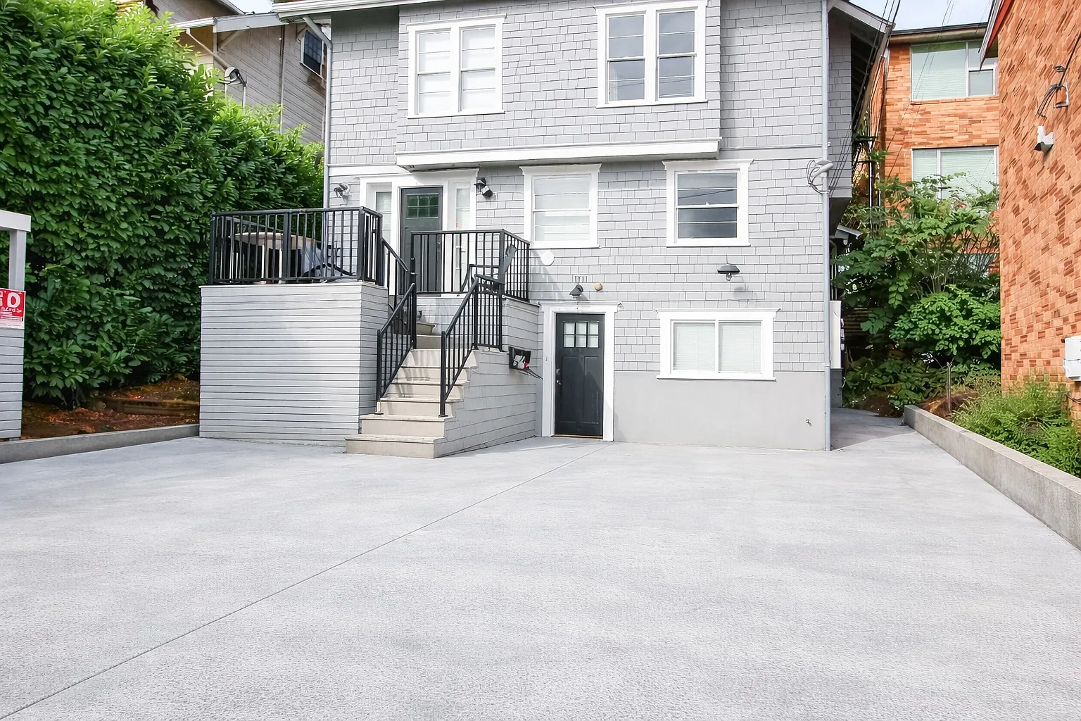 3 bed, 2200 sqft, $3,250 — Photo 1