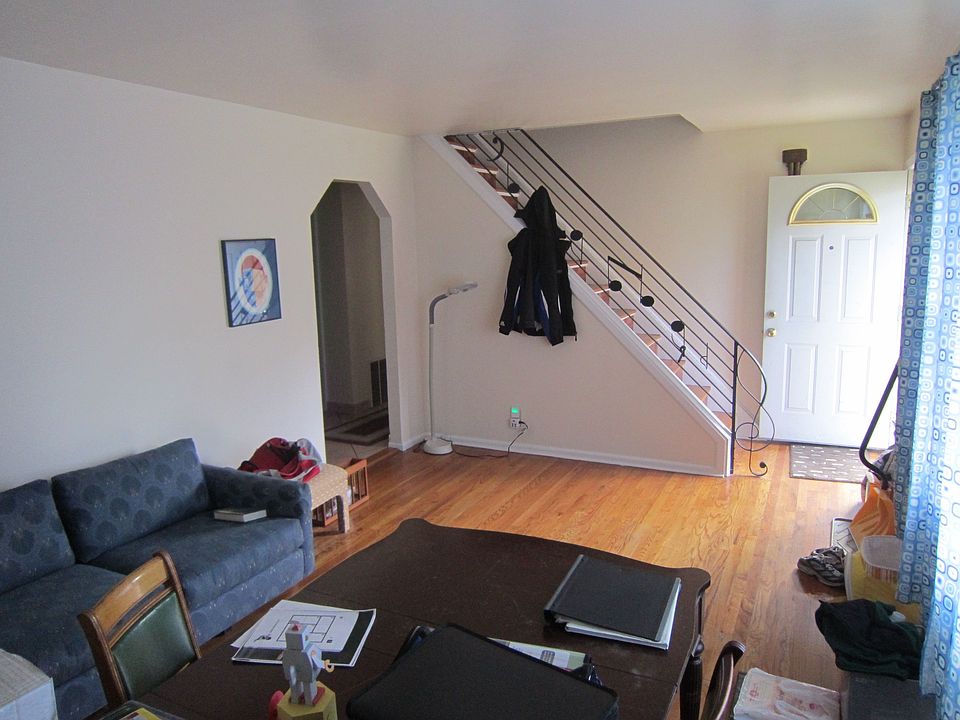 1st image of 3-55 31st St #1X