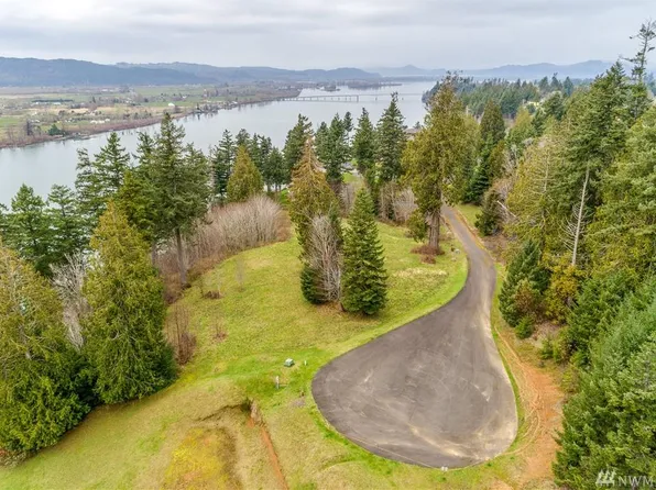 Riverview East Rd, Cathlamet, WA 98612