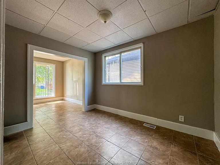 3458 Harris St — Photo 6