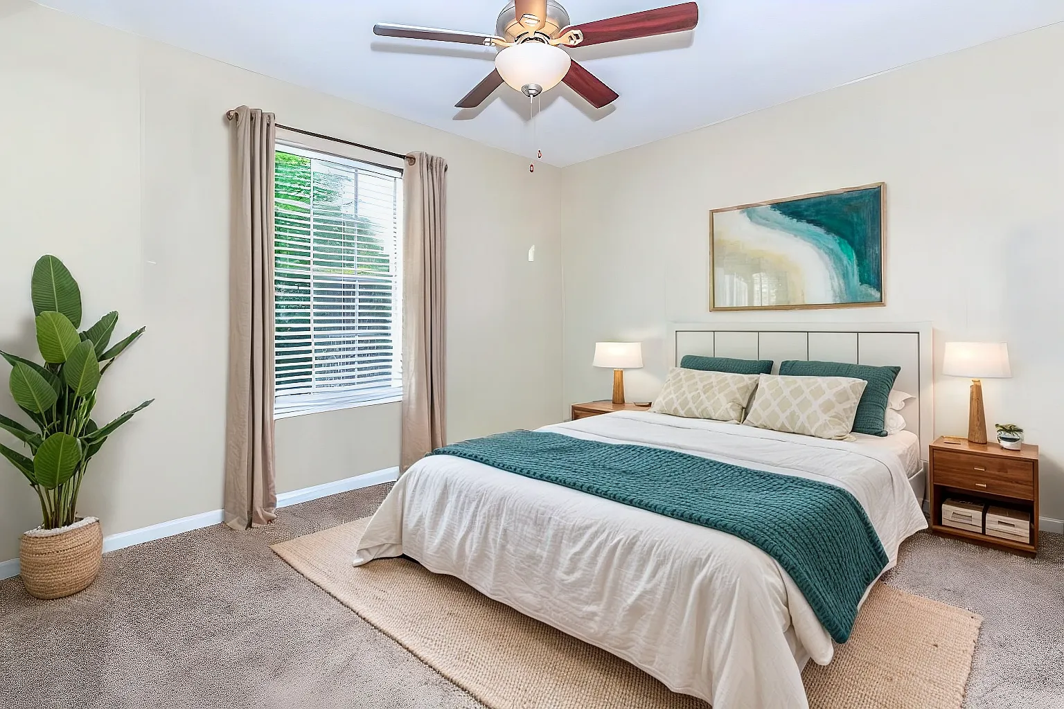 Kingsgate Apartments — Photo 3