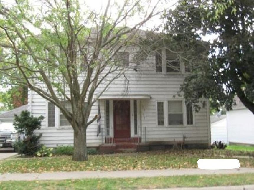 1717 N 3rd St, Clinton, IA 52732 Zillow